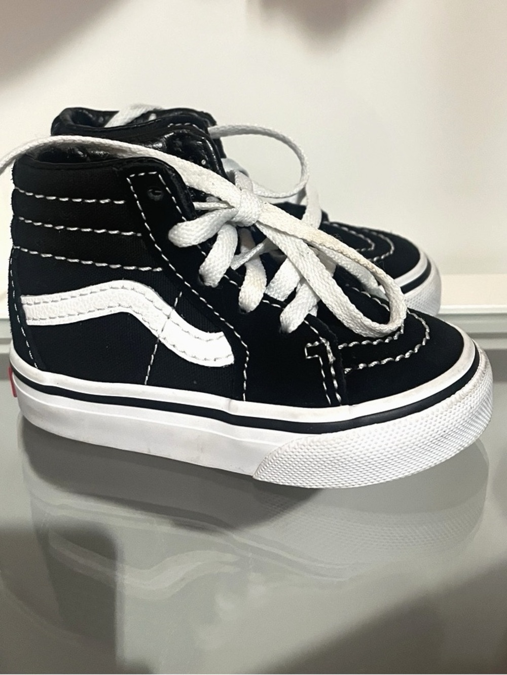 Vans Sk8-Hi Toddler Shoes Black True White Size 4 High Top Sneakers